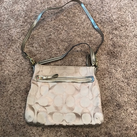 Designer Coach Purse - Picture 1 of 4