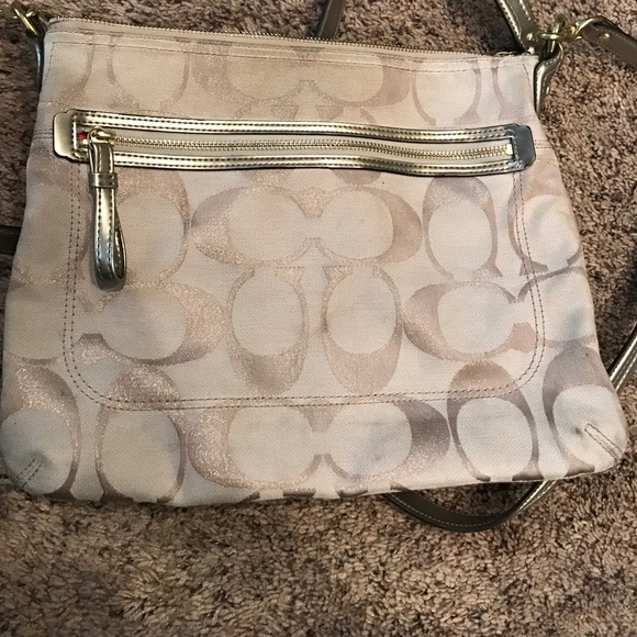 Designer Coach Purse - Picture 4 of 4
