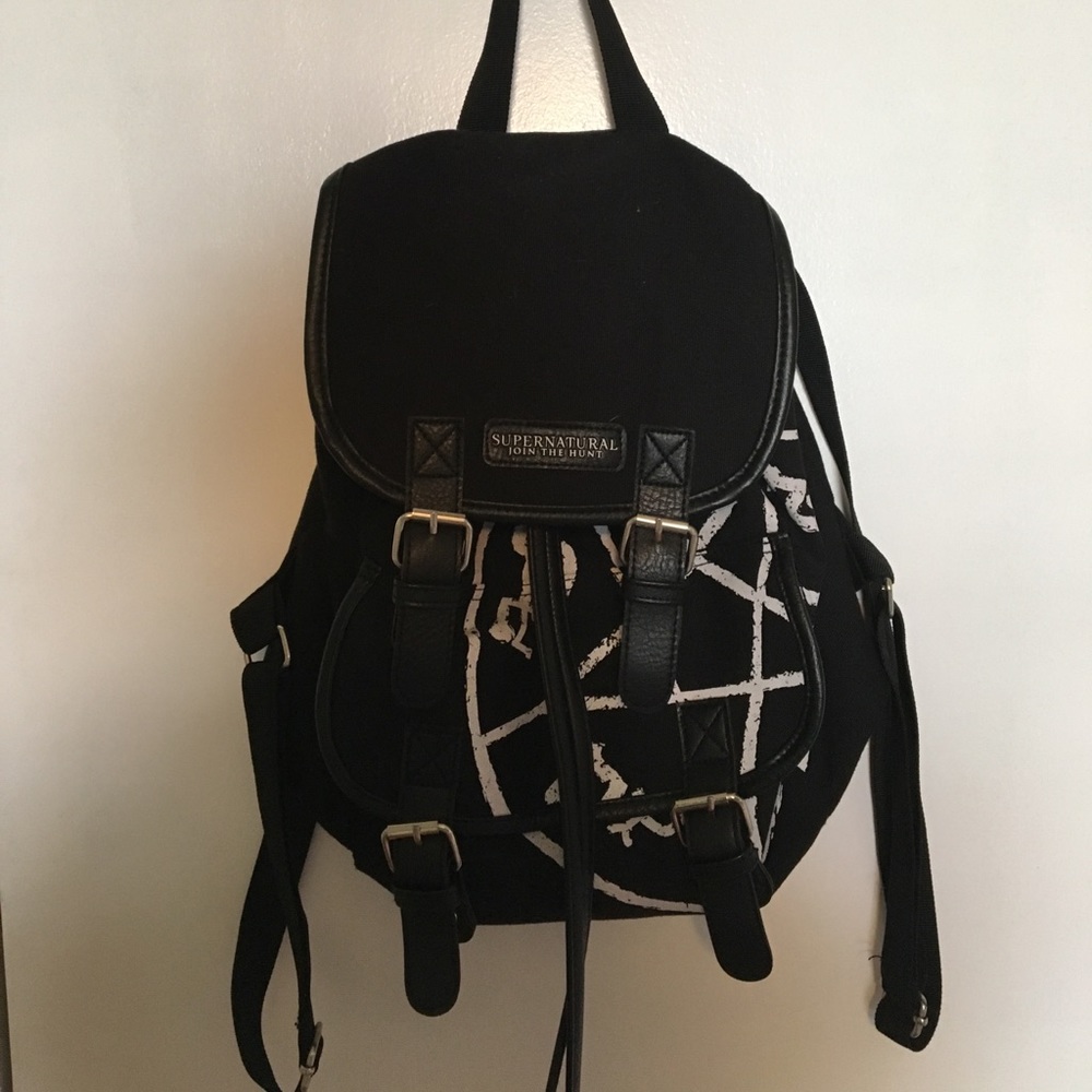 SUPERNATURAL RUNES MEDIUM SLOUCH BACKPACK