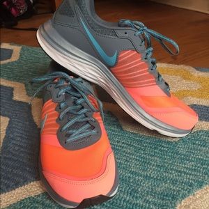 Women's Nike Dual Fusion Running Shoe