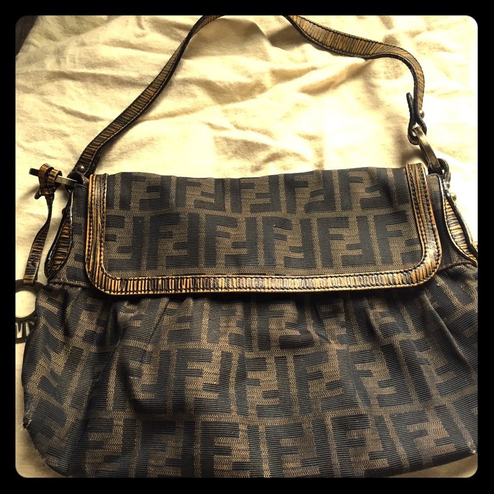 EUC Fendi Zucca Chef shoulder bag