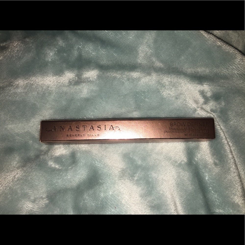Anastasia Beverly Hills Brow Definer
