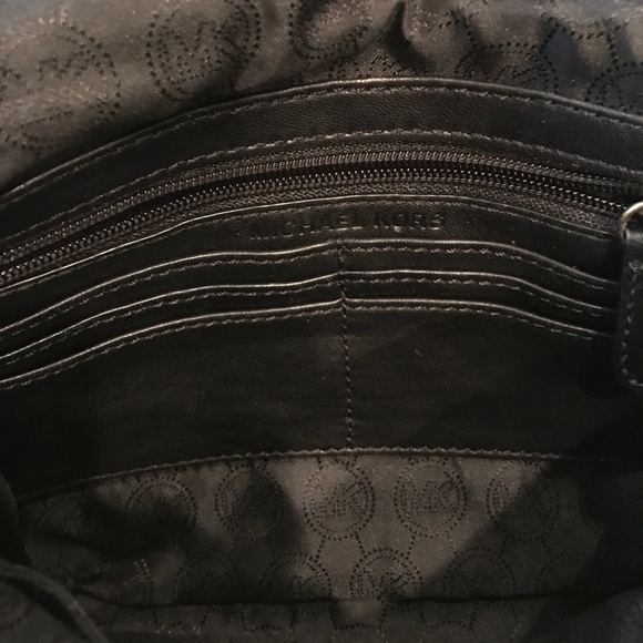 Designer Michael Kors Purse - Picture 3 of 4