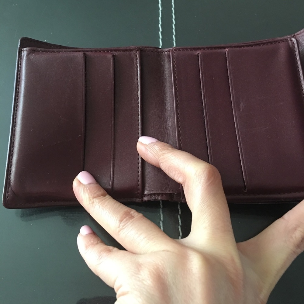Authentic Louis Vuitton Monogram Leather Wallet - Picture 7 of 7
