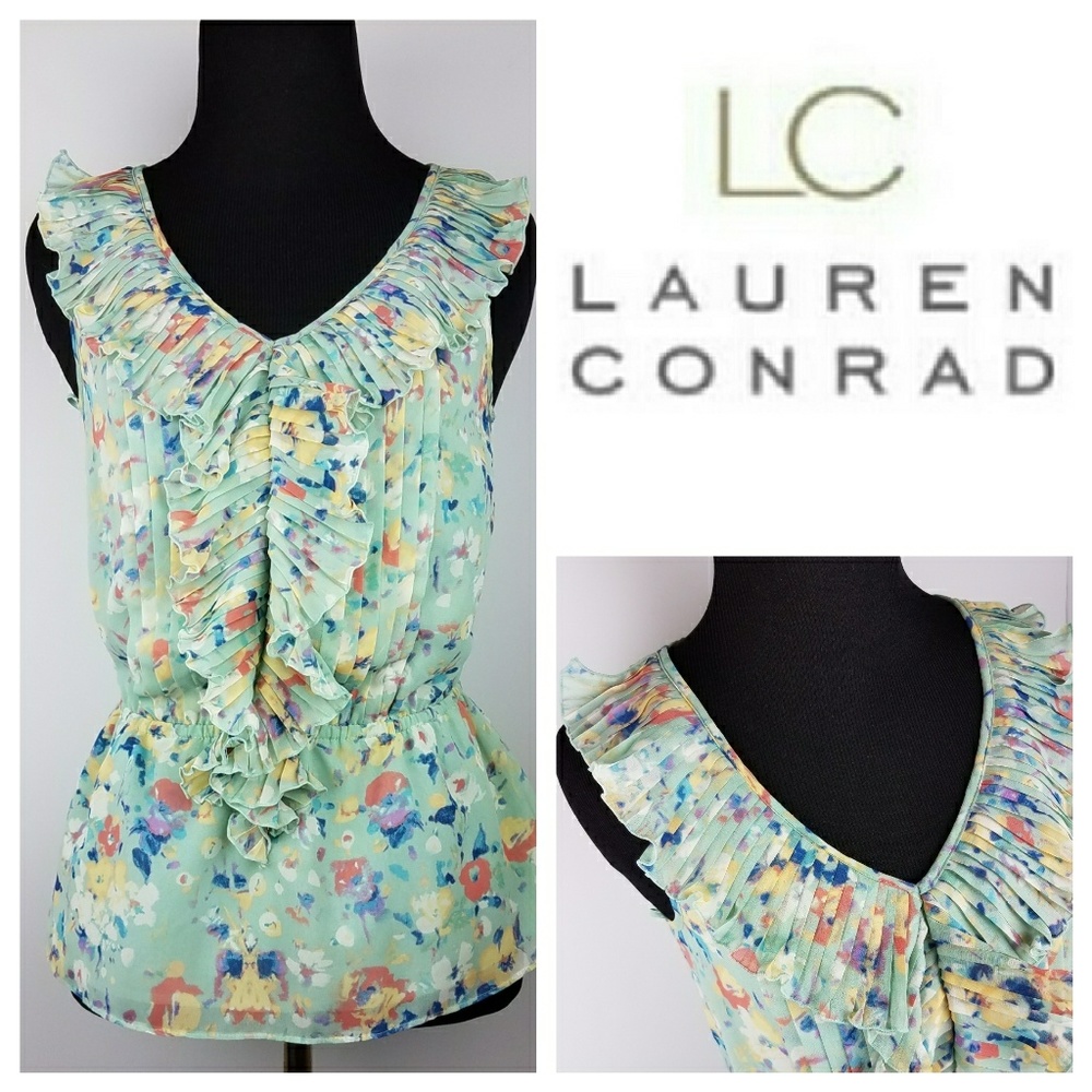 LC Lauren Conrad Floral V-Neck Blouse Front Detail