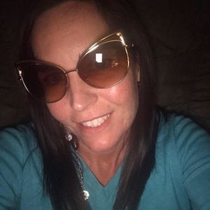 Meet your Posher, Marcia