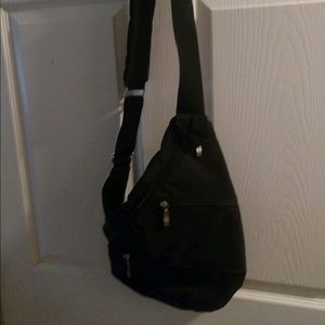 baggalini crossover bag