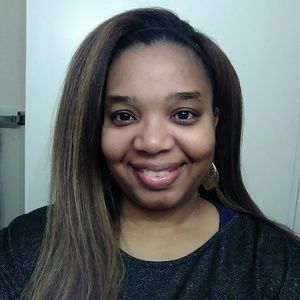 Meet your Posher, Alicia