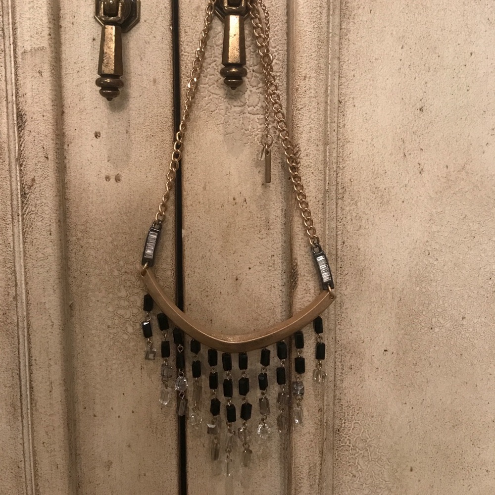 NWOT, Beautiful Kenneth Cole statement necklace