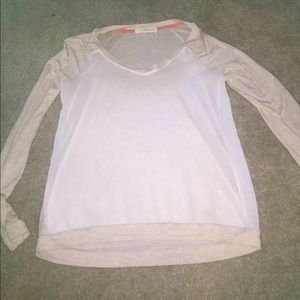 Small light long sleeve shirt, cream color
