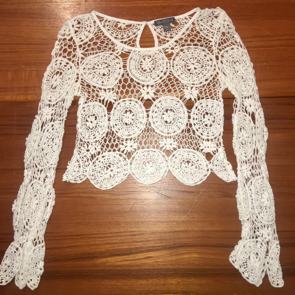 Kendall & Kylie Long Sleeve Crop Top