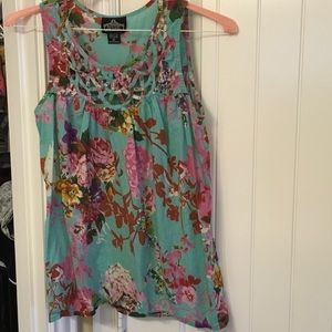 Floral sleeveless shirt