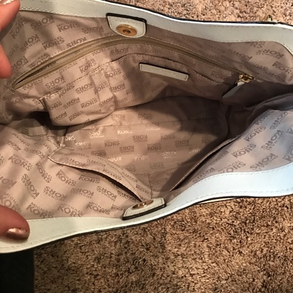 Designer Michael Kors Purse - Picture 2 of 4