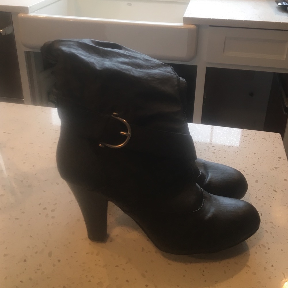 Cathy Jeans black leather boots