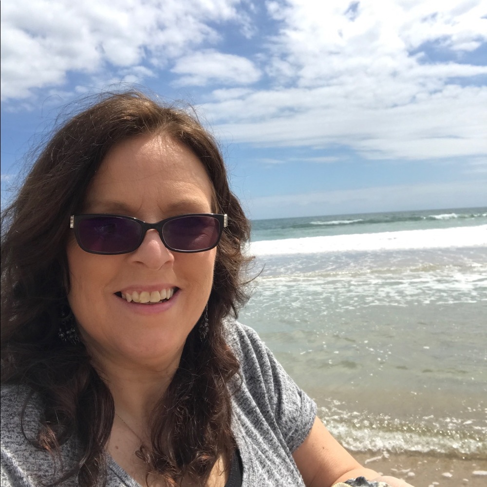 Meet your Posher, Lori