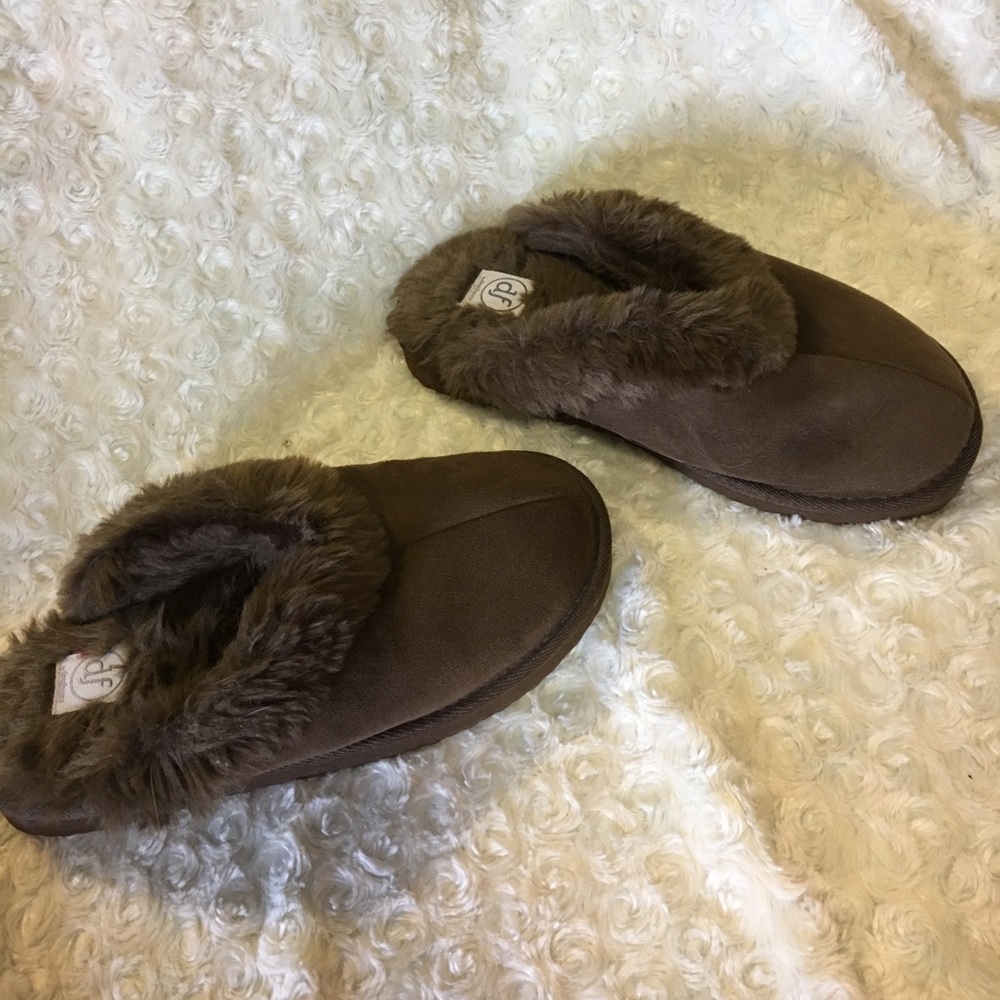 Brown faux suede and Faux fur slippers
