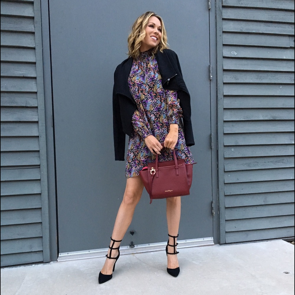 Farragamo Fill Up Tote & Cross body Strap - Picture 2 of 4