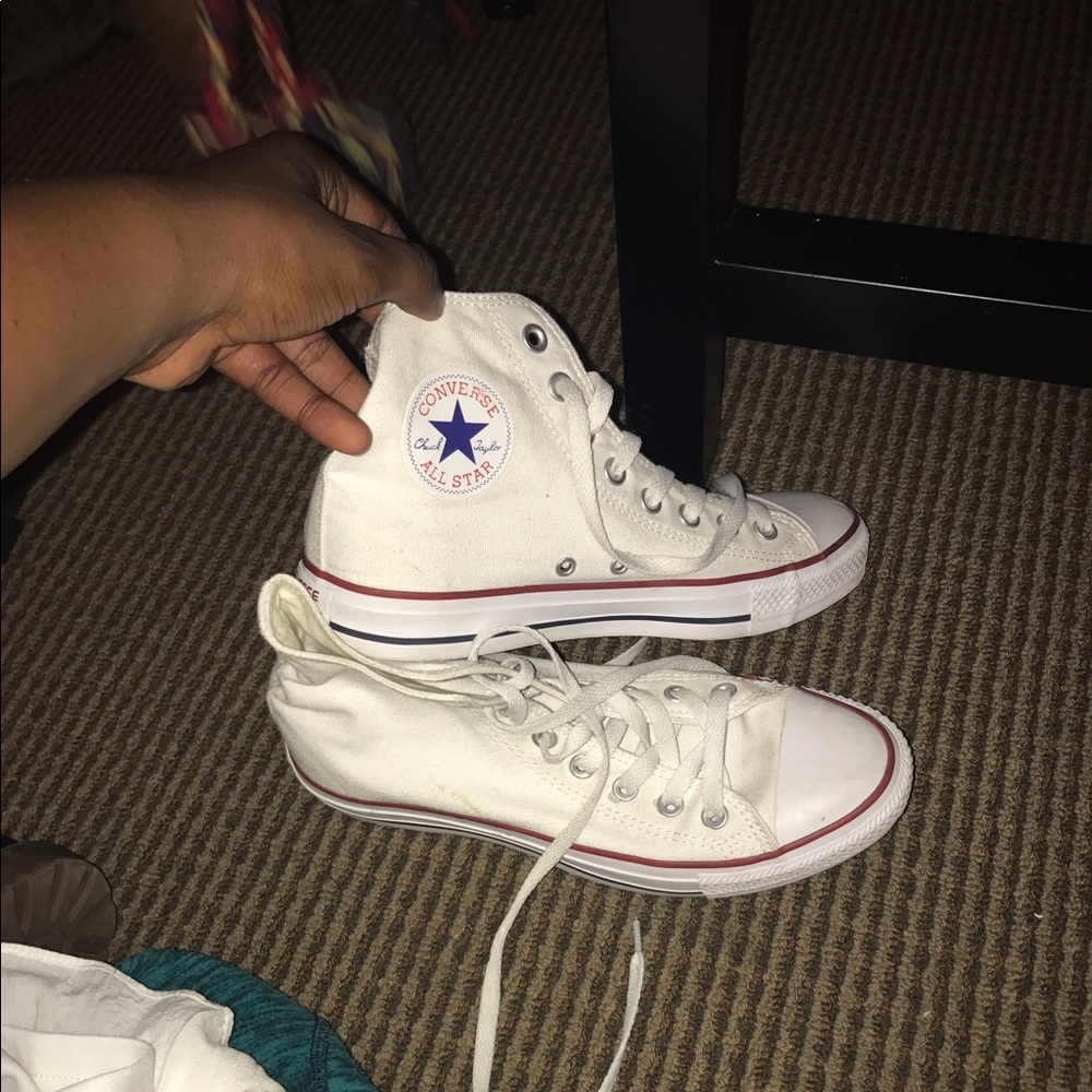 White Converse- Hightops.