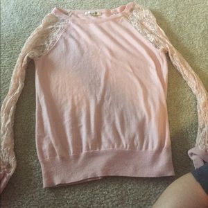 Long sleeve sweater pink lace sleeves