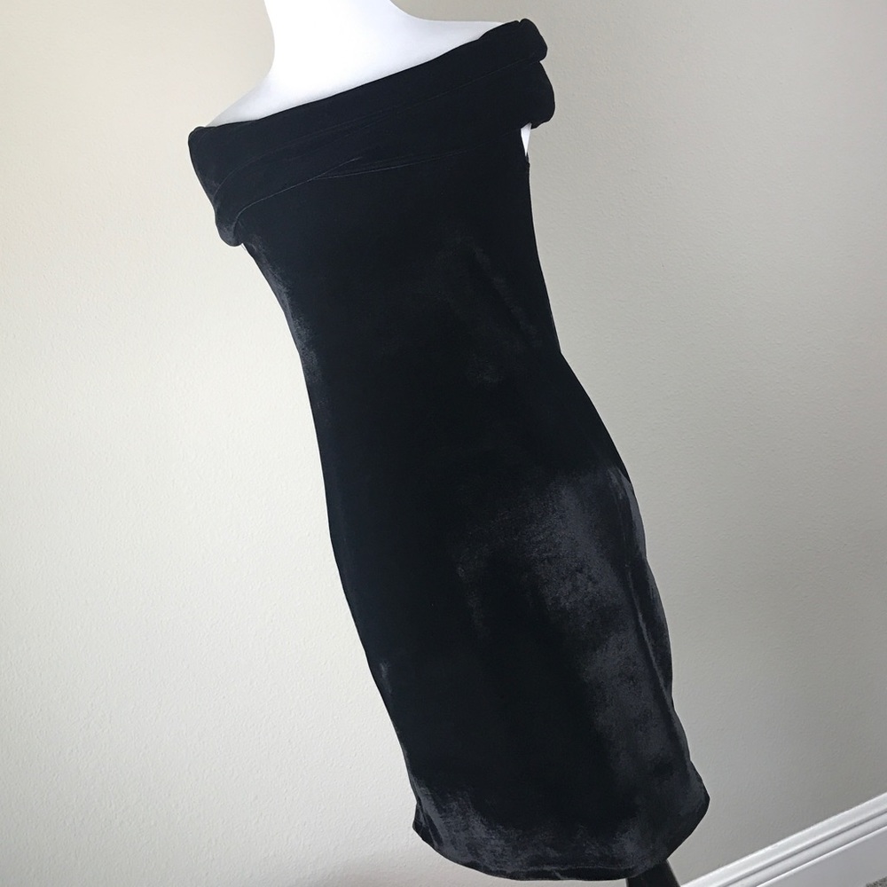 NWOT Black Off the Shoulder Cocktale Dress