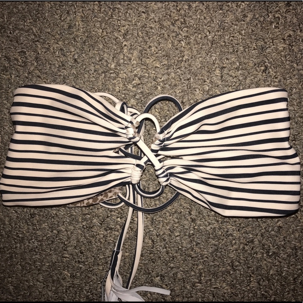 Acacia lumahai top in classic stripe