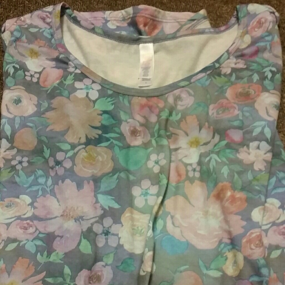 Lularoe Classic Shirt