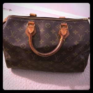 Louis Vuitton speedy handbag