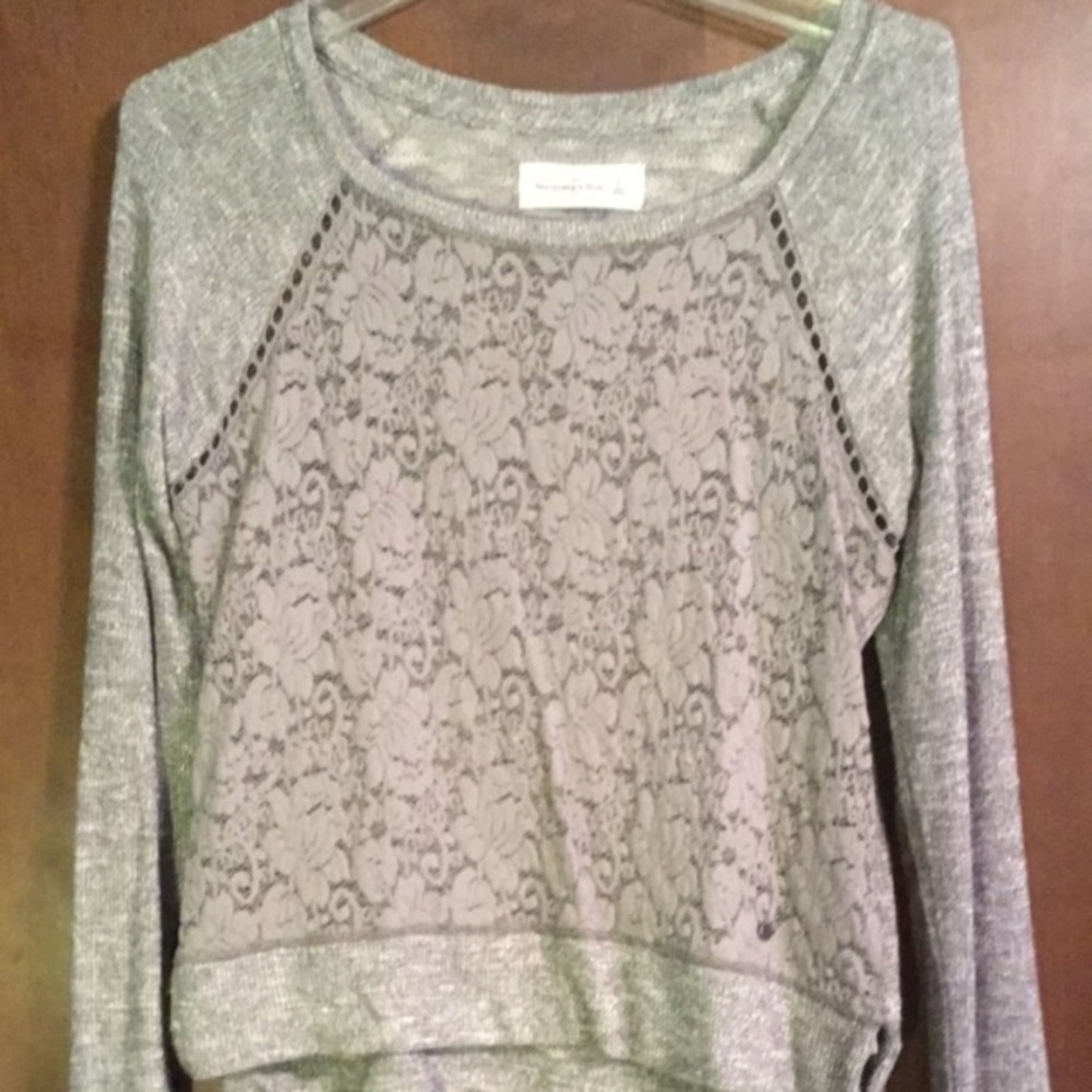 A&F Shimmer Sweater (S)