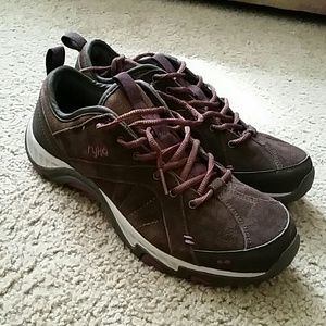 Ryka Athletic Shoes sz 9.5