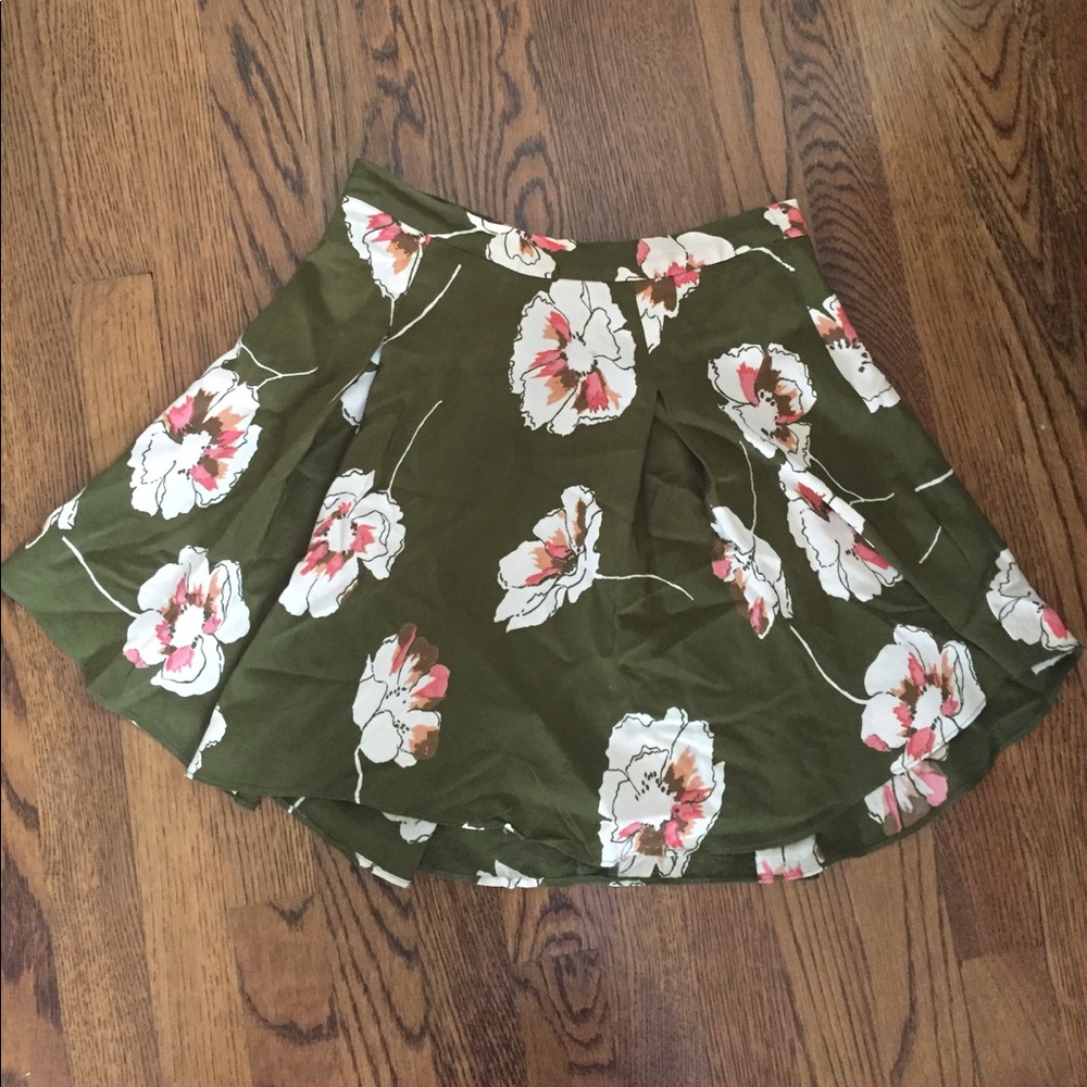Urban Outfitters Floral Short Circle Skirt