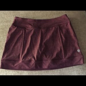 Lija maroon tennis skirt