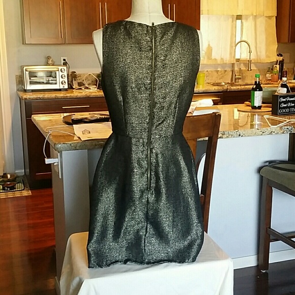 Beautiful metallic dress - Picture 4 of 4
