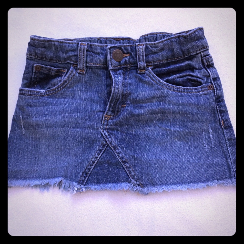 Very nice mini skirt, size S