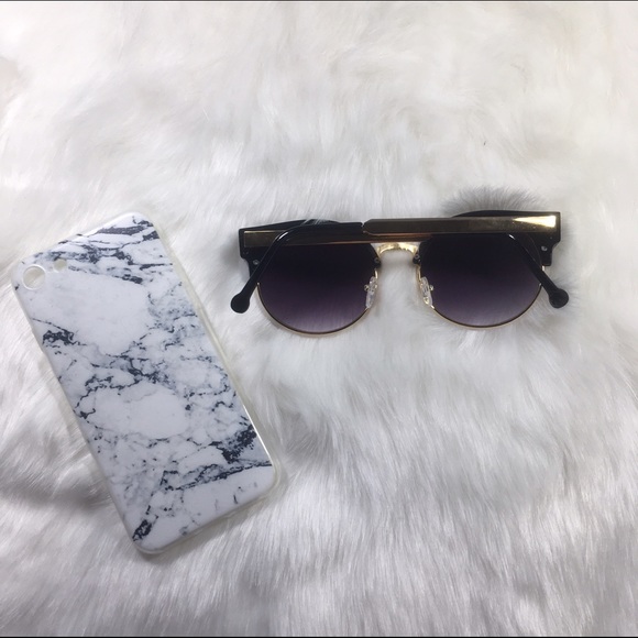 LAST ONE Black & gold round cat eye sunglasses - Picture 2 of 4