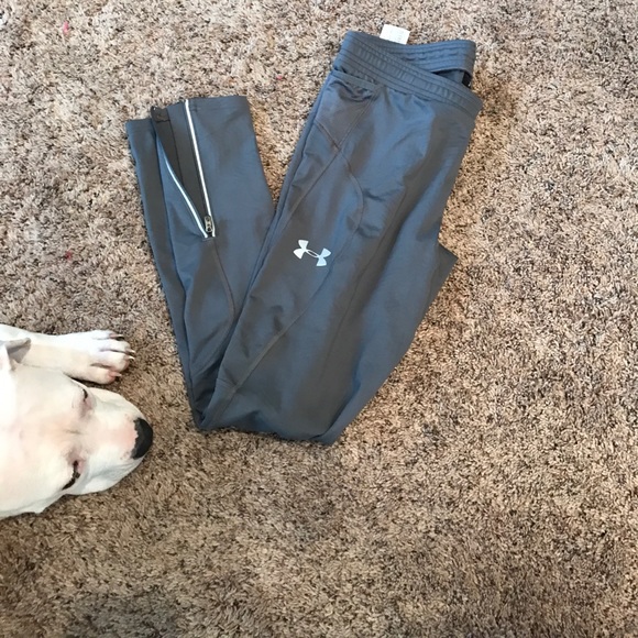 Under armour pants - Picture 3 of 3