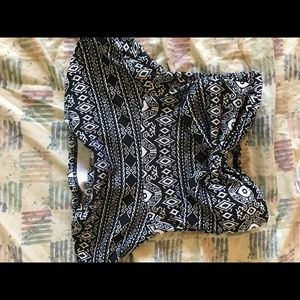 Seal strapless crop top.