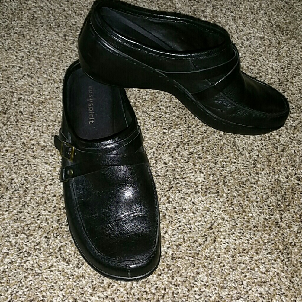 EASY SPIRIT SHOES