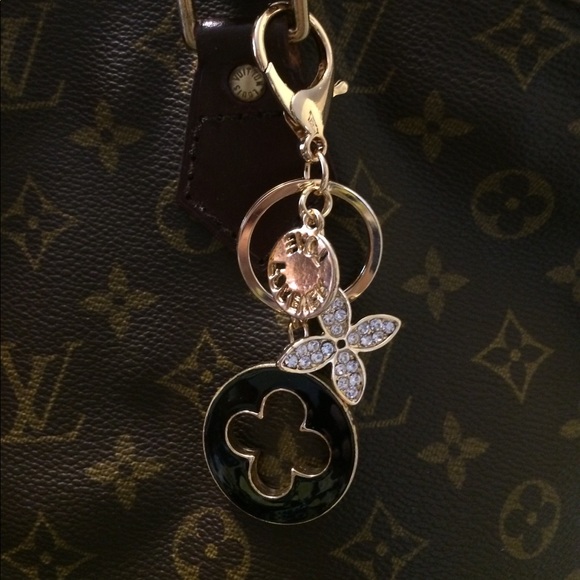 Bag charm clover rhinestones alloy - Picture 5 of 5