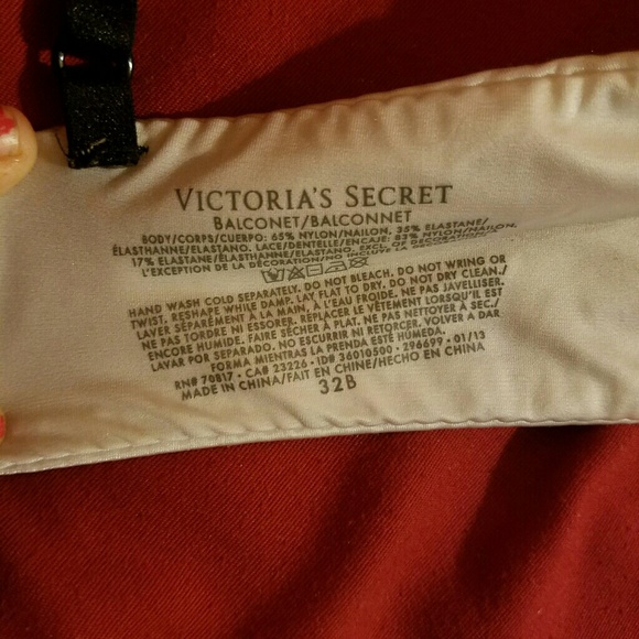 Victoria's Secret Balconet Bra - Picture 2 of 3