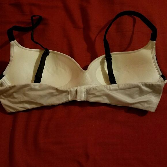 Victoria's Secret Balconet Bra - Picture 3 of 3