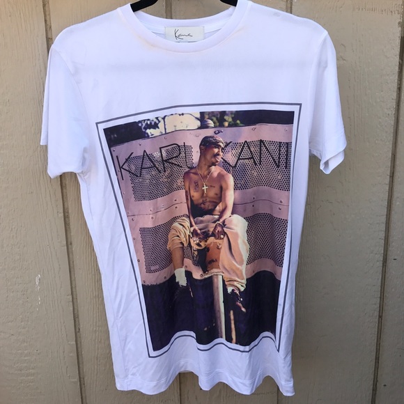KARL KANI Tops - KARL KANI SZ S CUTE TUPAC T SHIRT