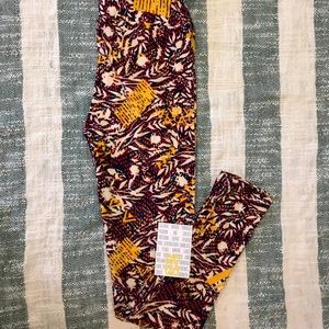 Lularoe OS Leggings ⭐️Brand New⭐️