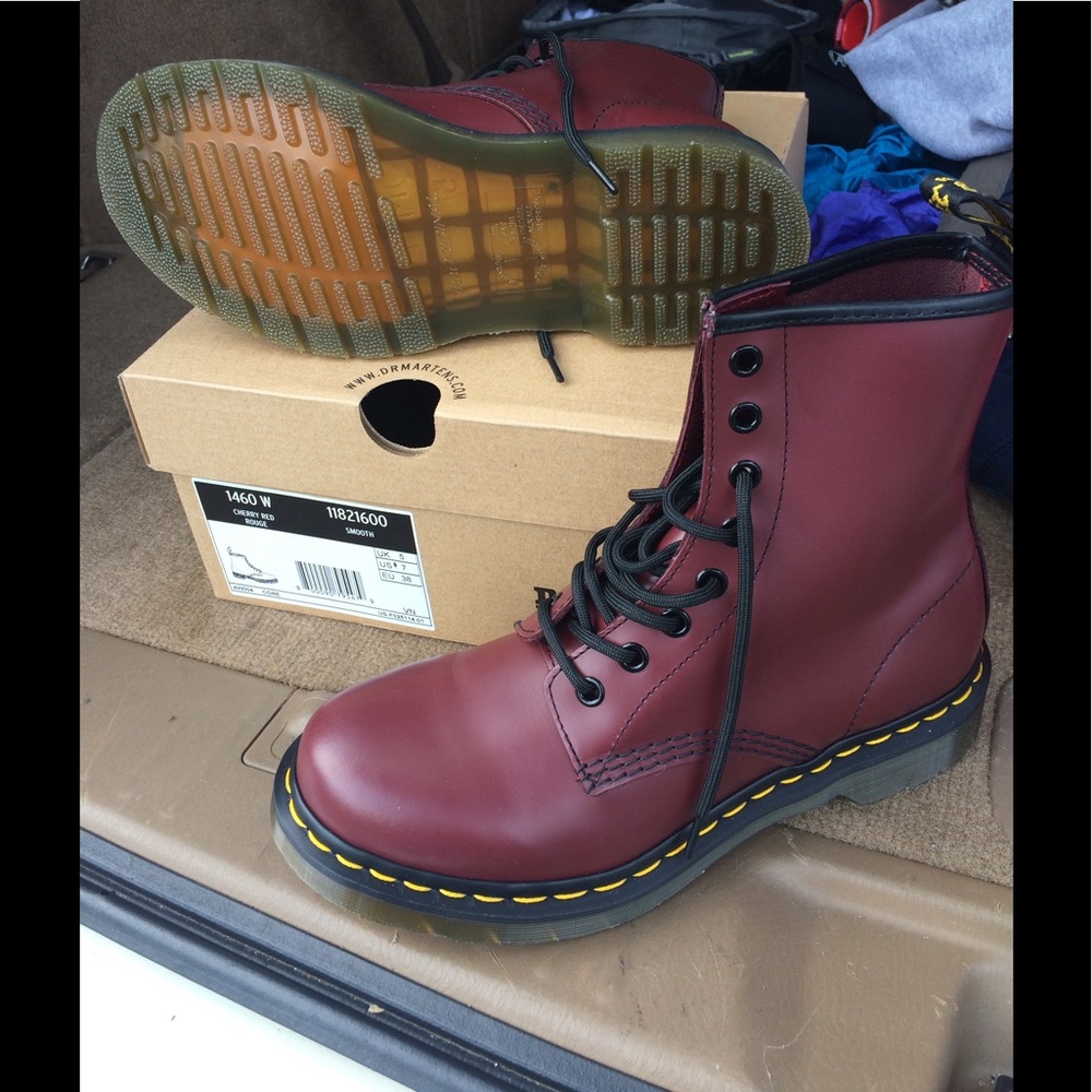 Dr Martens - Picture 1 of 3