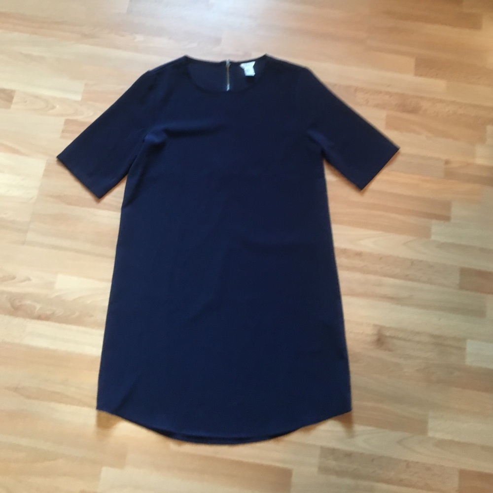NAVY SHIFT DRESS