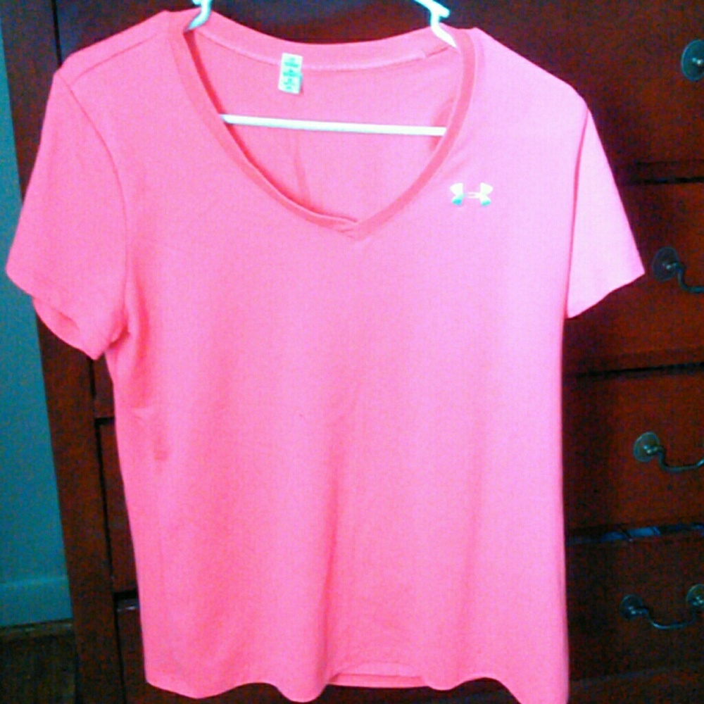 Under armour v neck FINAL DROP