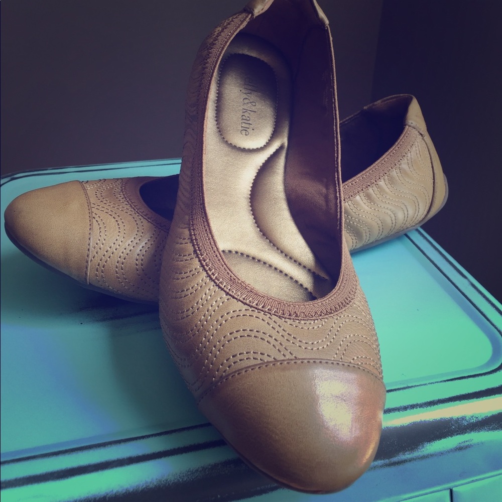 kelly&katie tan ballet flats