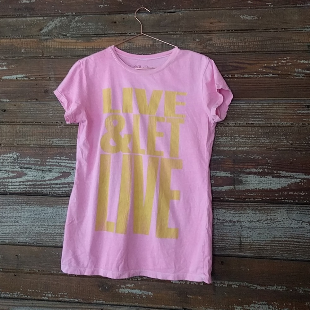 Graphic tee