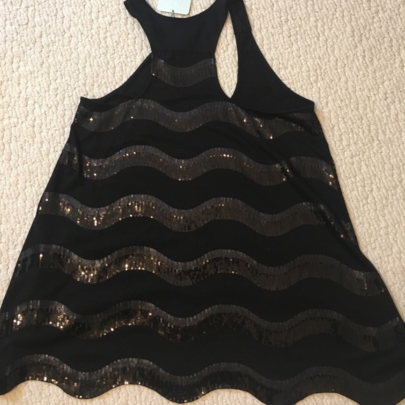 Zoa sparkly beaded tank top. Medium/Large - Picture 3 of 3