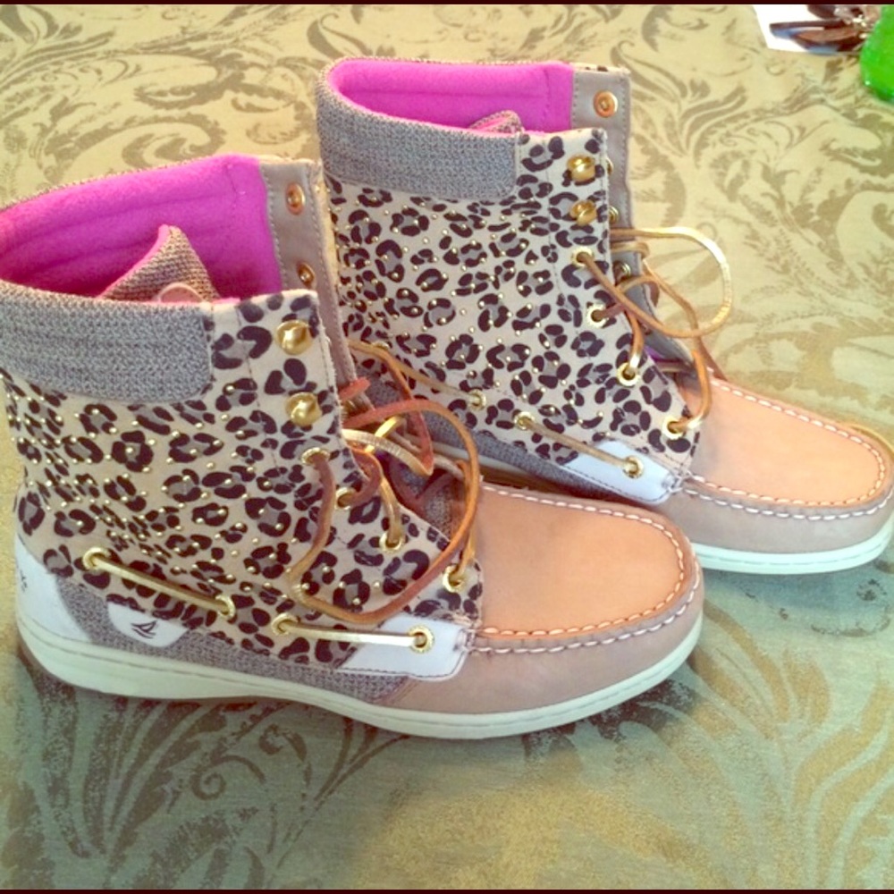 Leopard sperry high tops