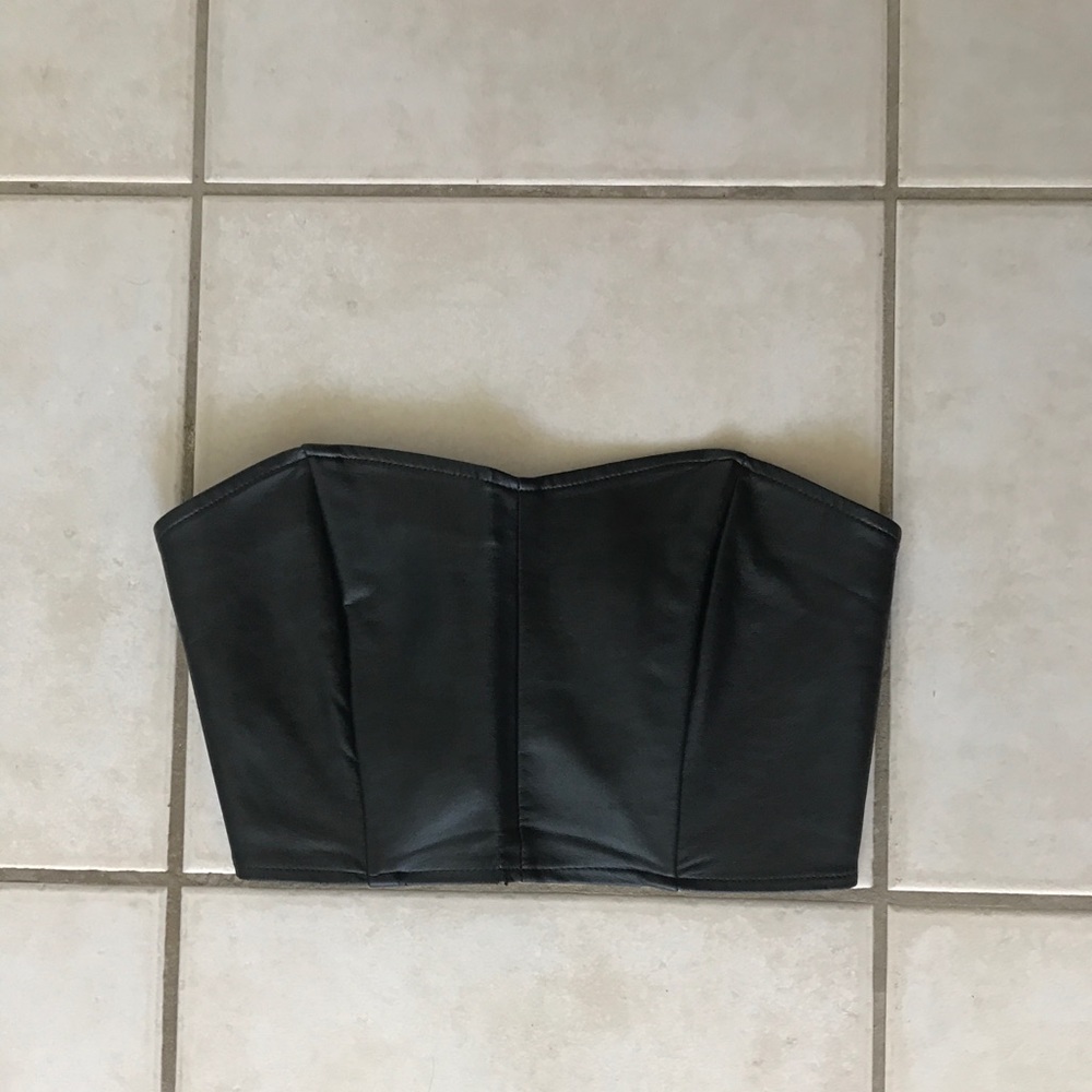 Faux leather crop too